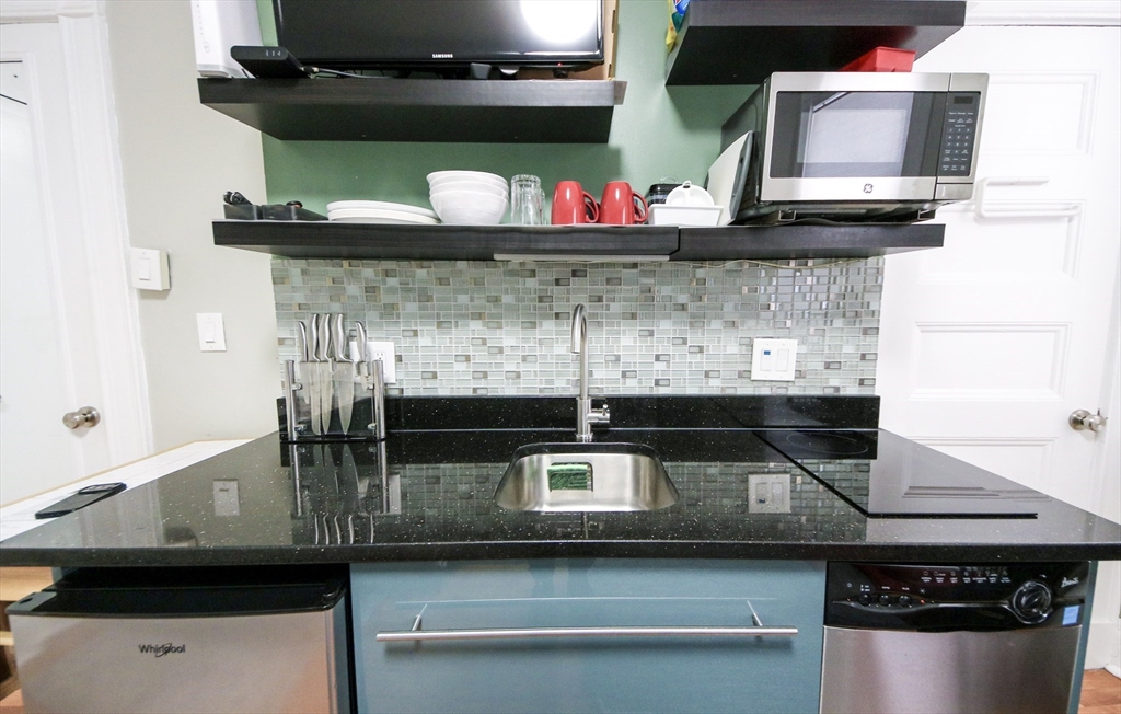 21 Beacon St # 3k Property Photo 9