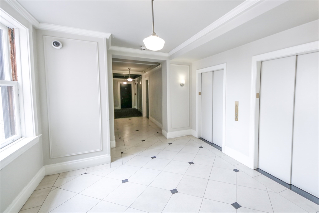 21 Beacon St # 3k Property Photo 19