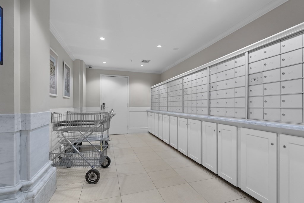 21 Beacon St # 3k Property Photo 21