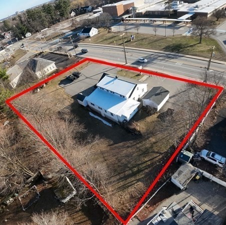 1565 Lakeview Avenue Property Photo 2