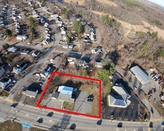 1565 Lakeview Avenue Property Photo 3
