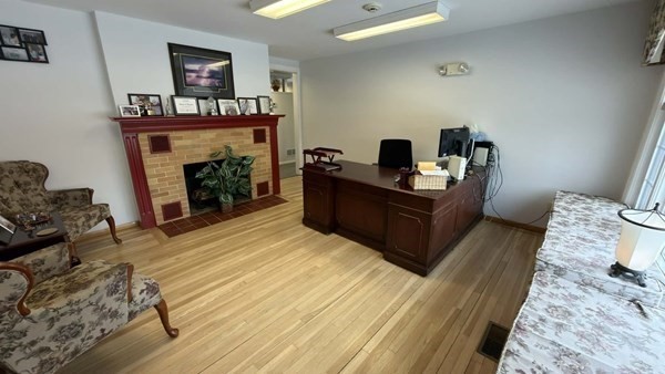 1565 Lakeview Avenue Property Photo 4