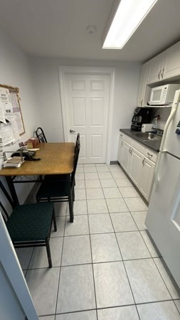 1565 Lakeview Avenue Property Photo 9