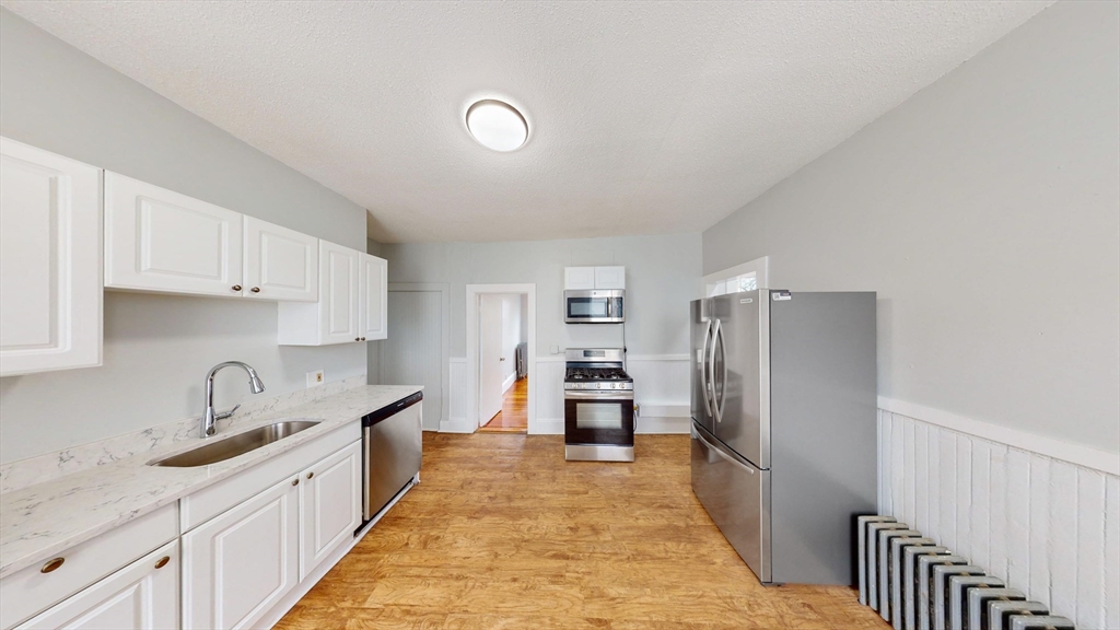 110 Howland St # 3 Property Photo 1