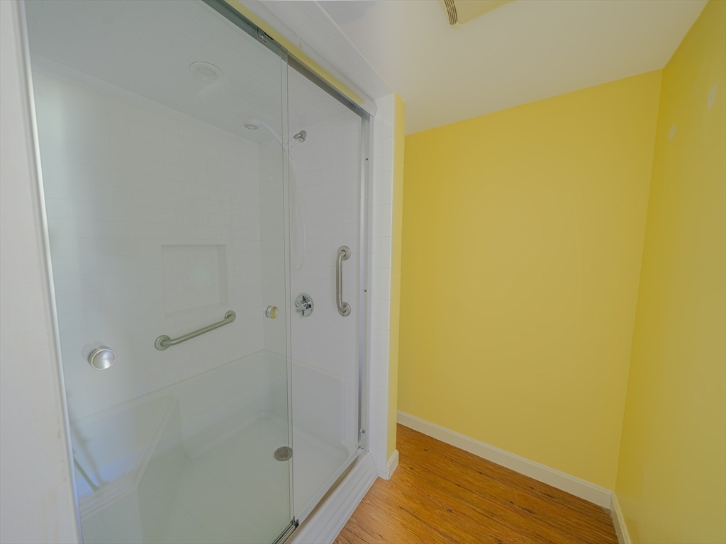 118 Sunnyside Ave. Property Photo 12