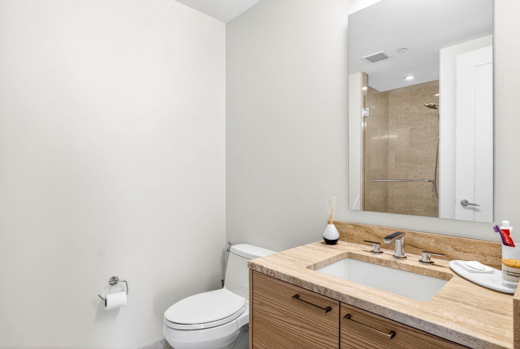 1 Franklin St # 2805 Property Photo 10