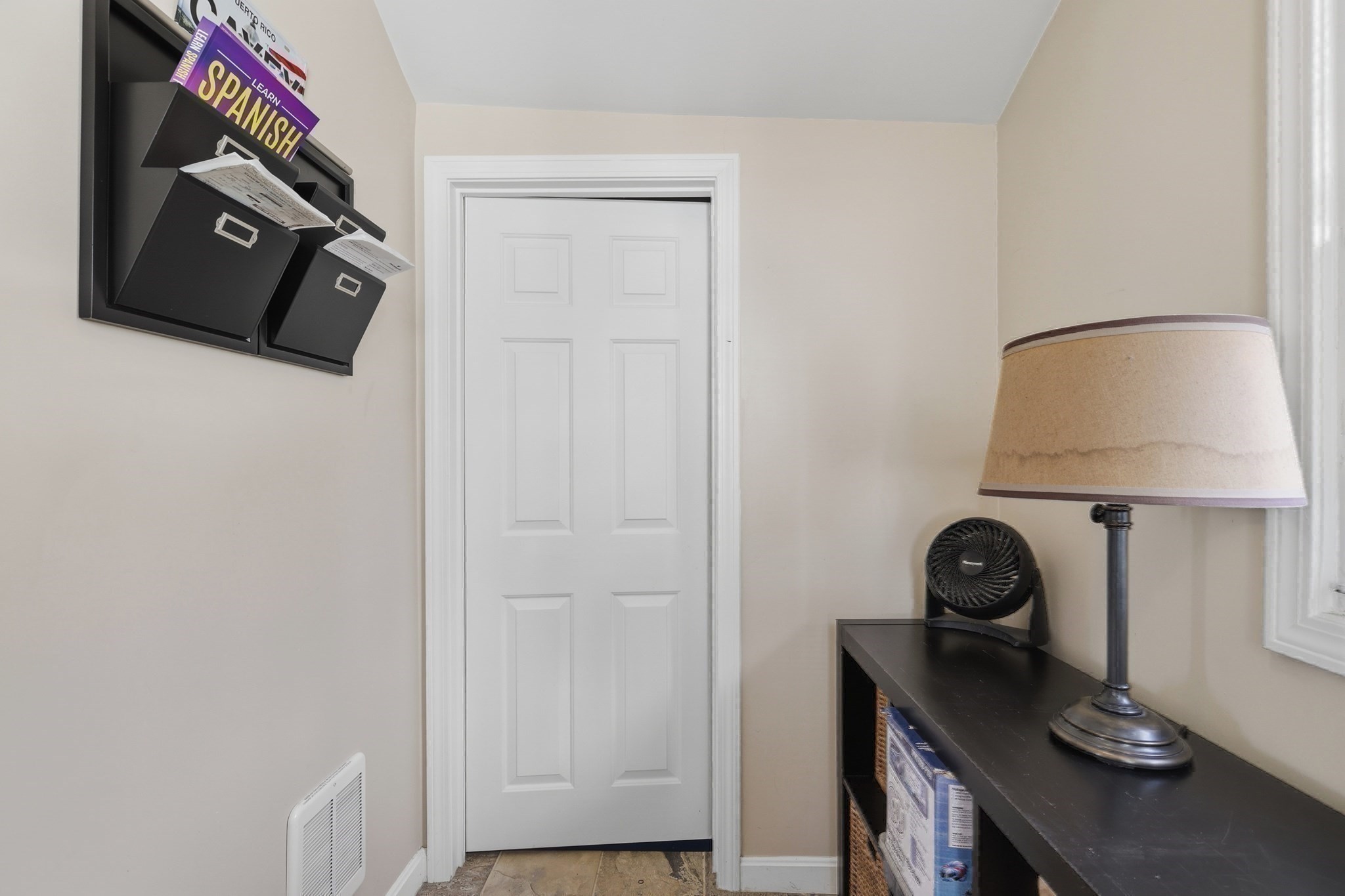411b Lake Avenue Property Photo 18