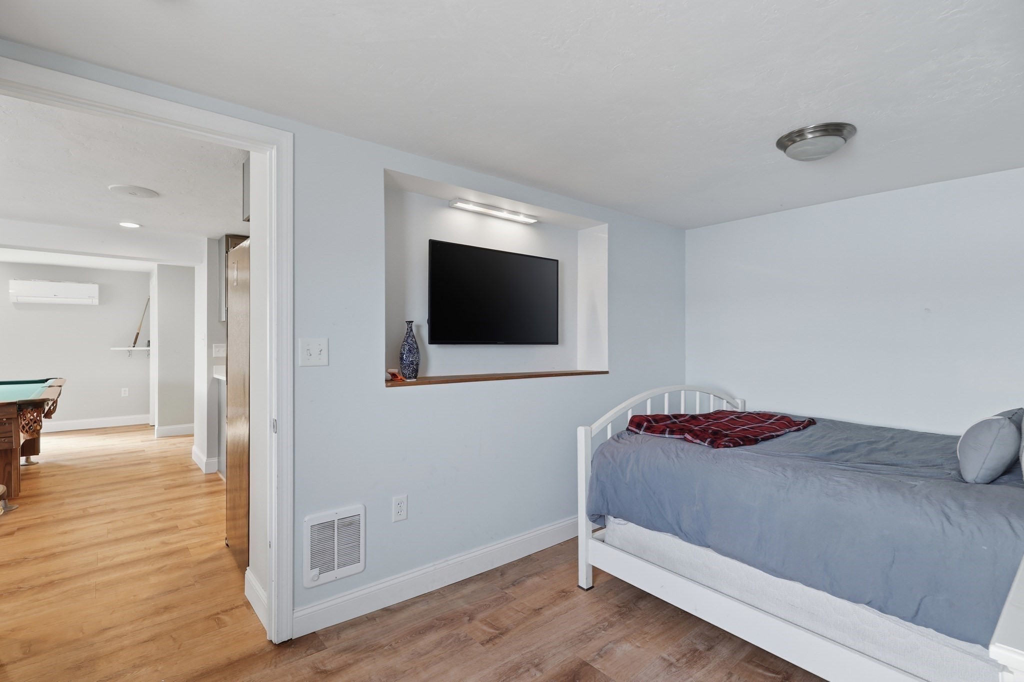 411b Lake Avenue Property Photo 24