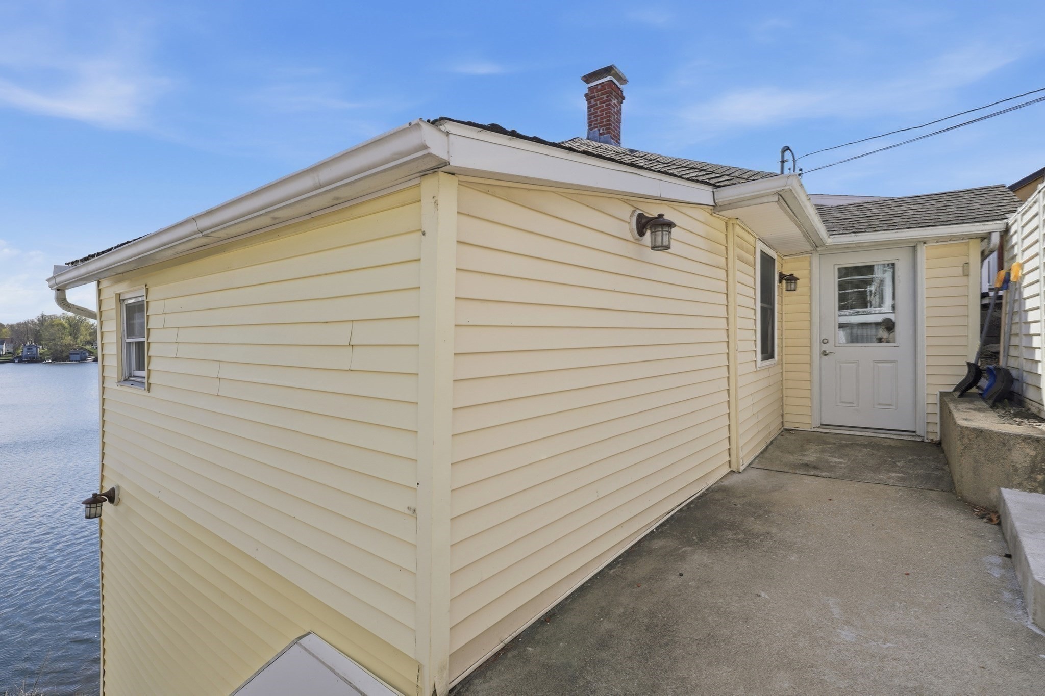 411b Lake Avenue Property Photo 42