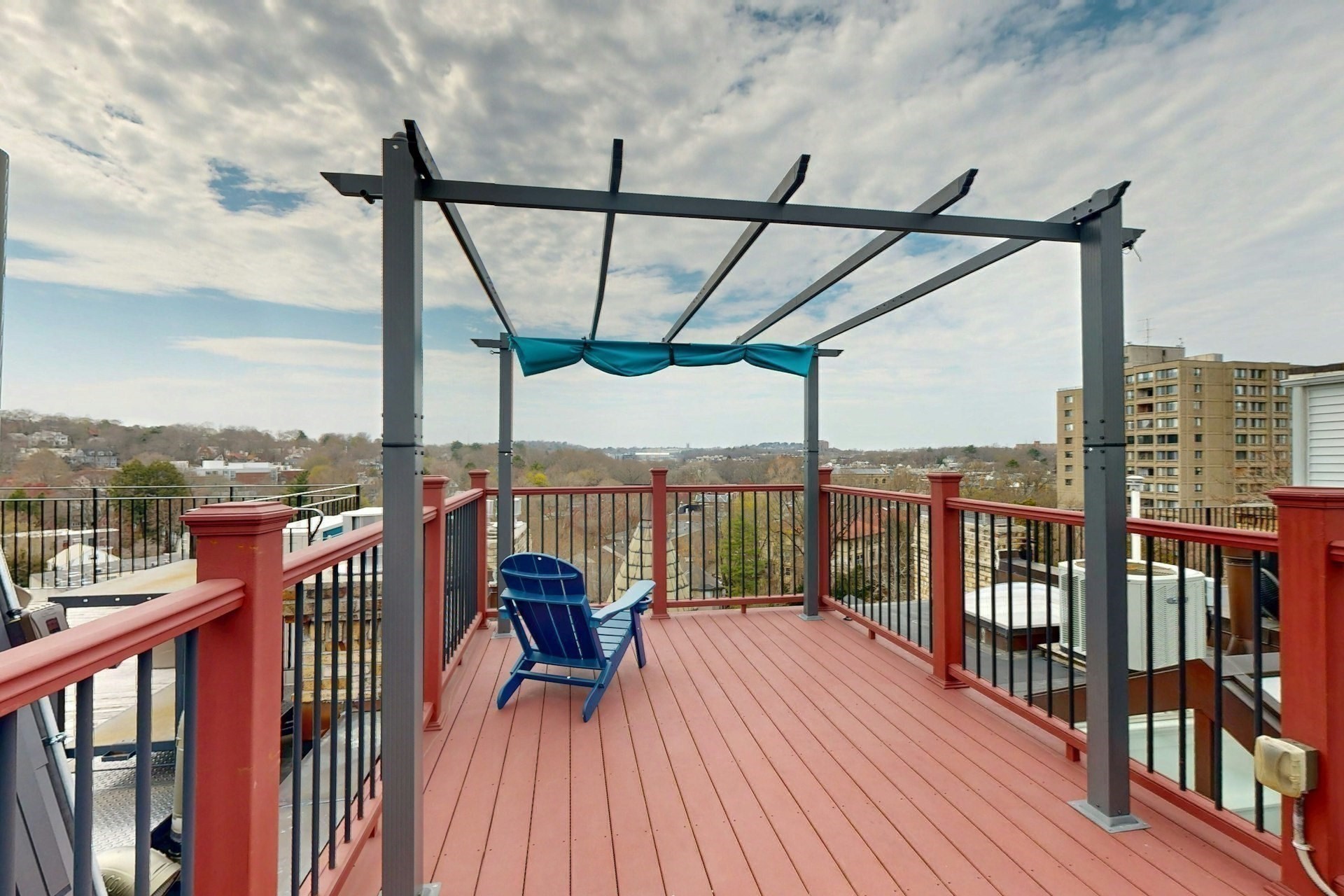 322 Tappan St # 2 Property Photo 37