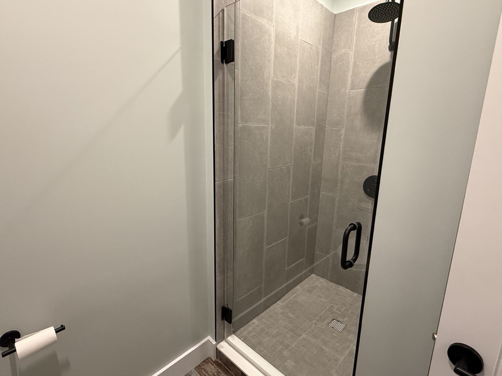 60 Cross St E # 207 Property Photo 15