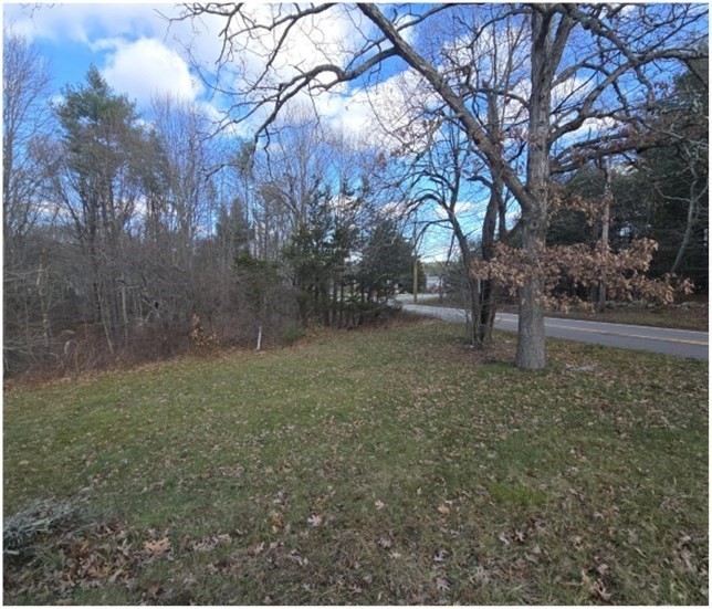723 Dedham St Property Photo 7