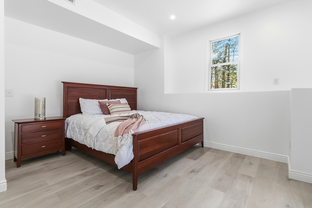 183 Gardner St Property Photo 34