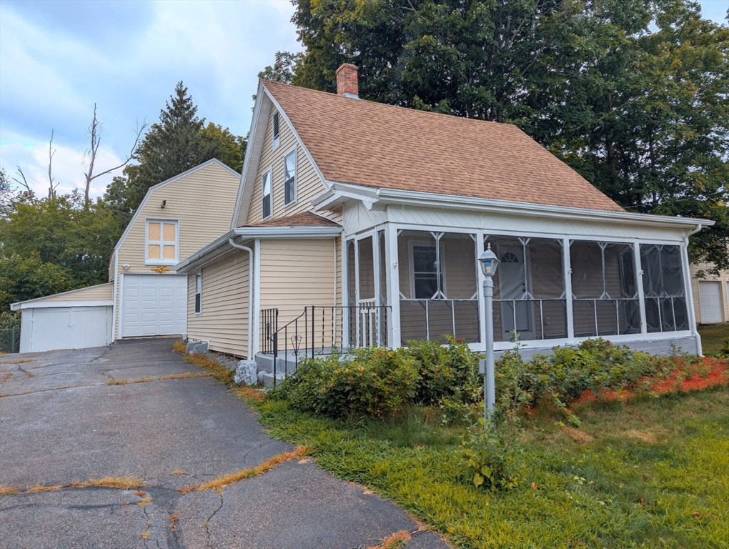 56 N.broadway Property Photo 1
