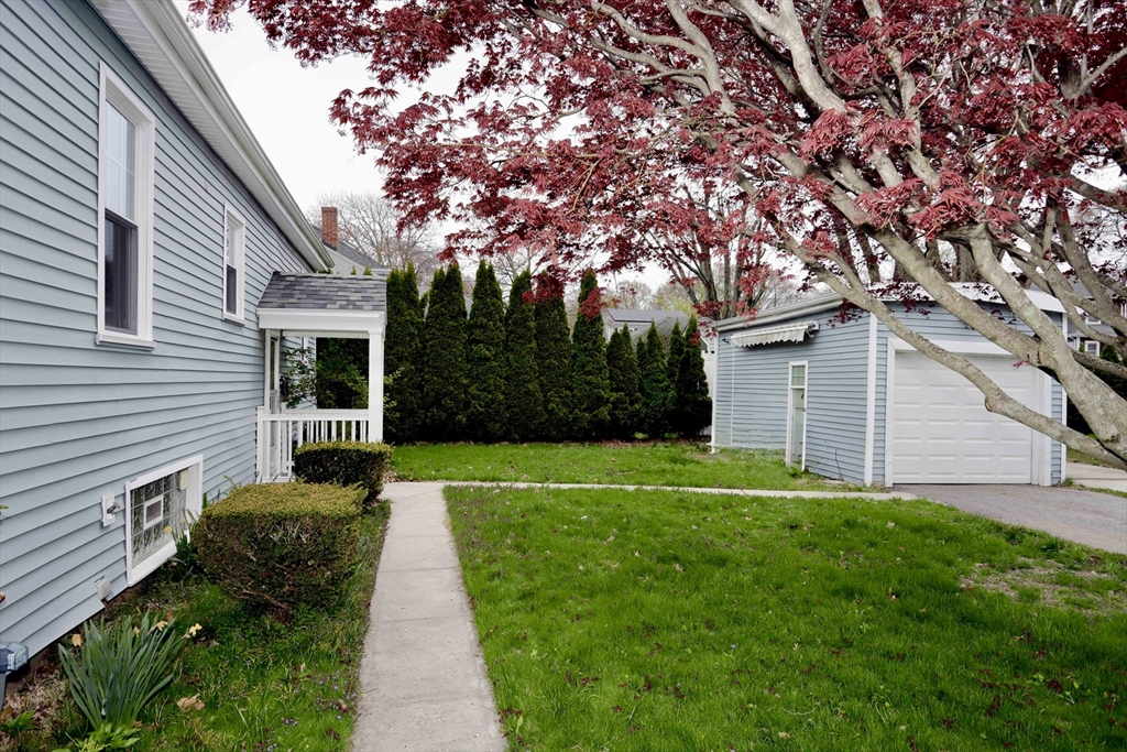 79 Woodlawn St Property Photo 3