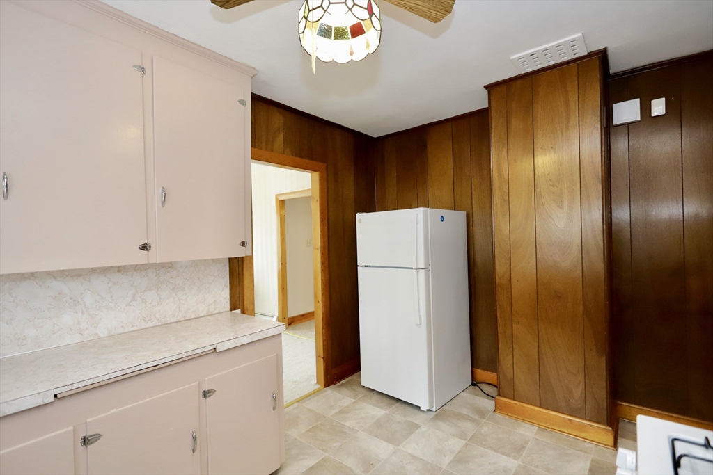79 Woodlawn St Property Photo 12