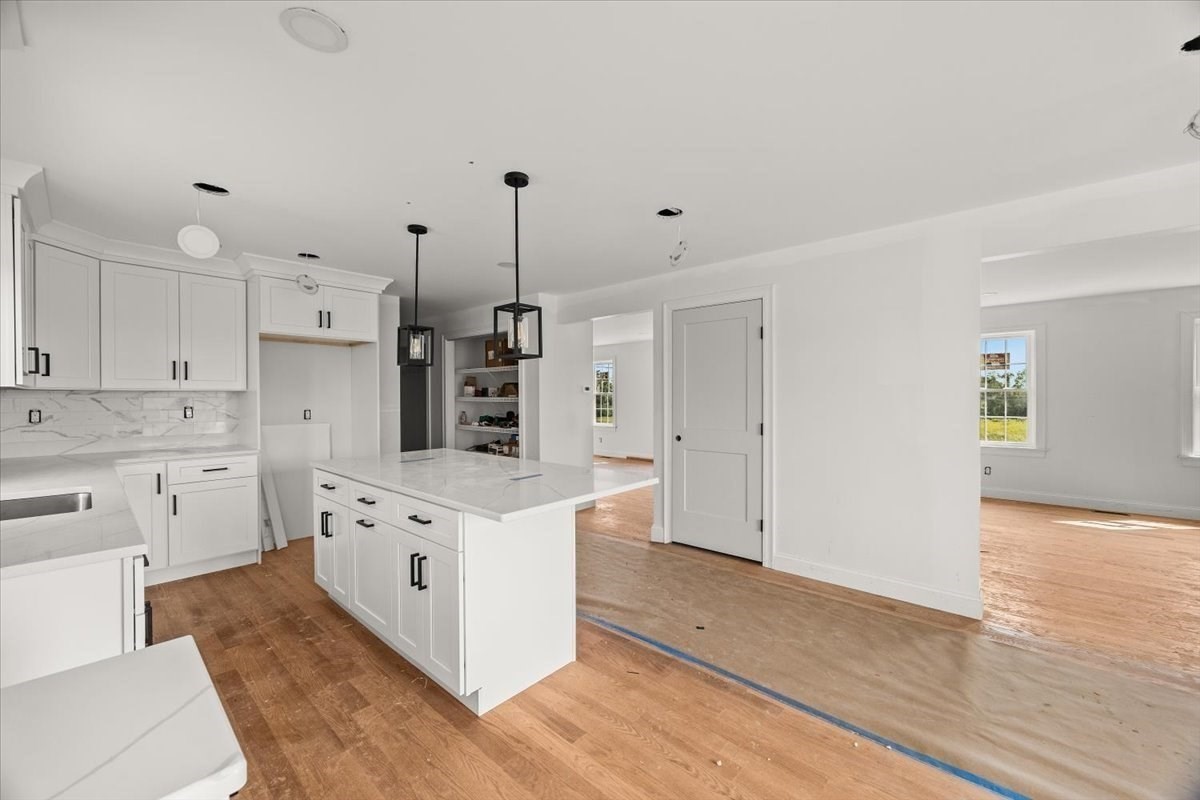 49 Thompson St Property Photo 1