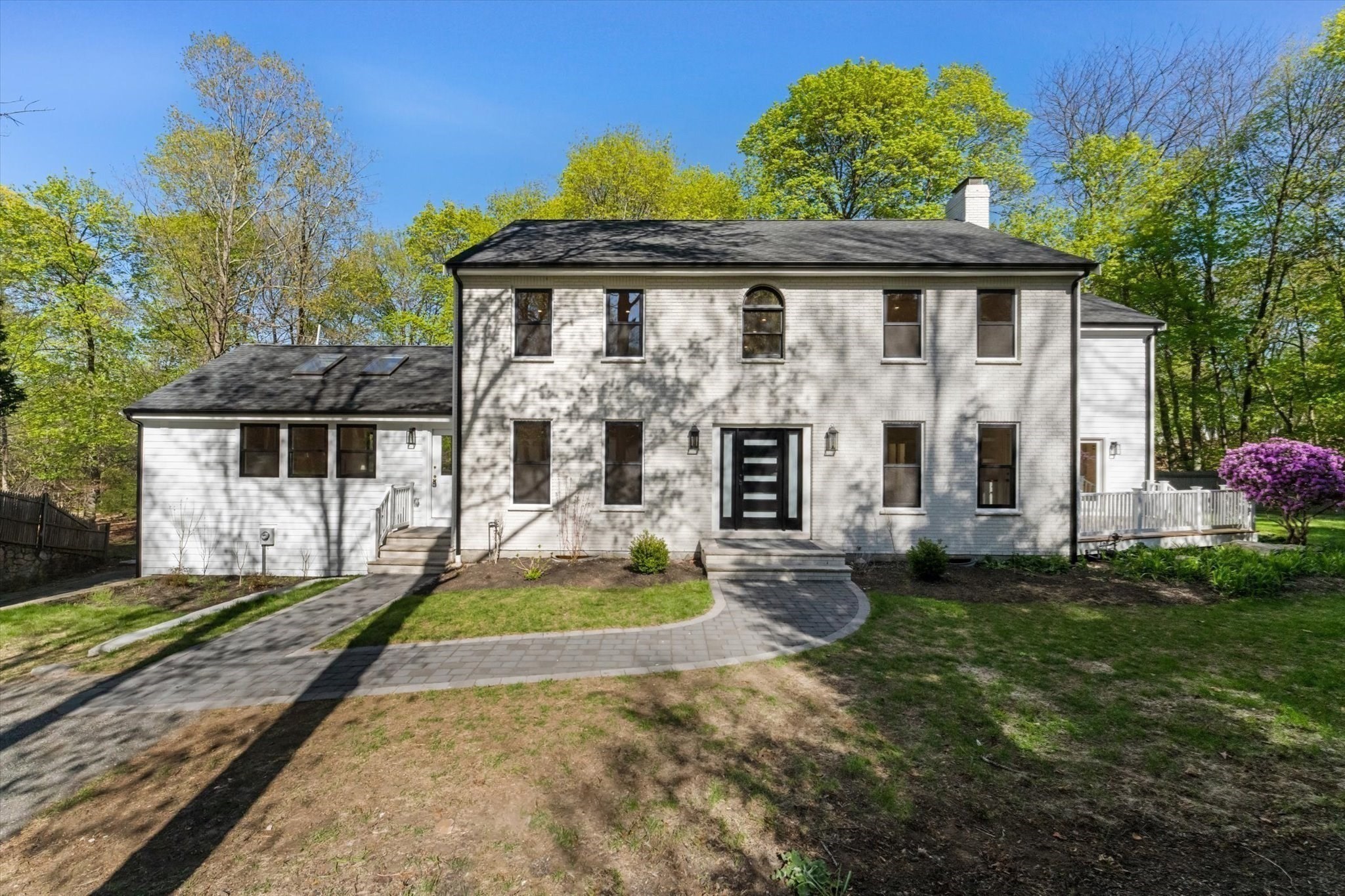 7 Garden Rd Property Photo 1