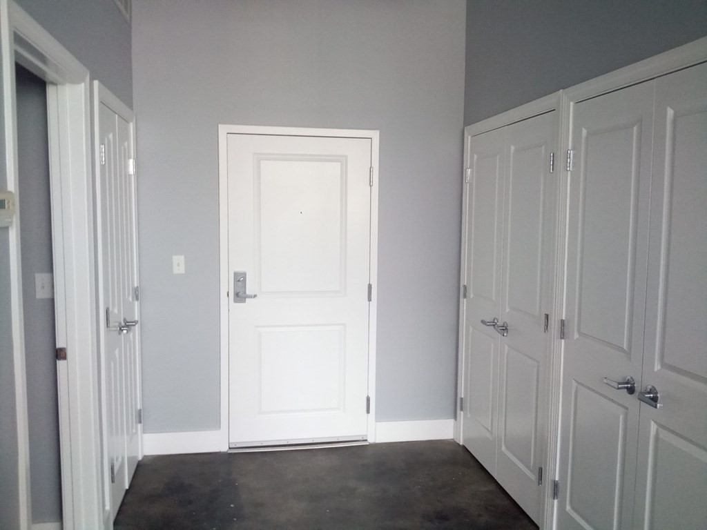 21 Illinois St # 202 Property Photo 5