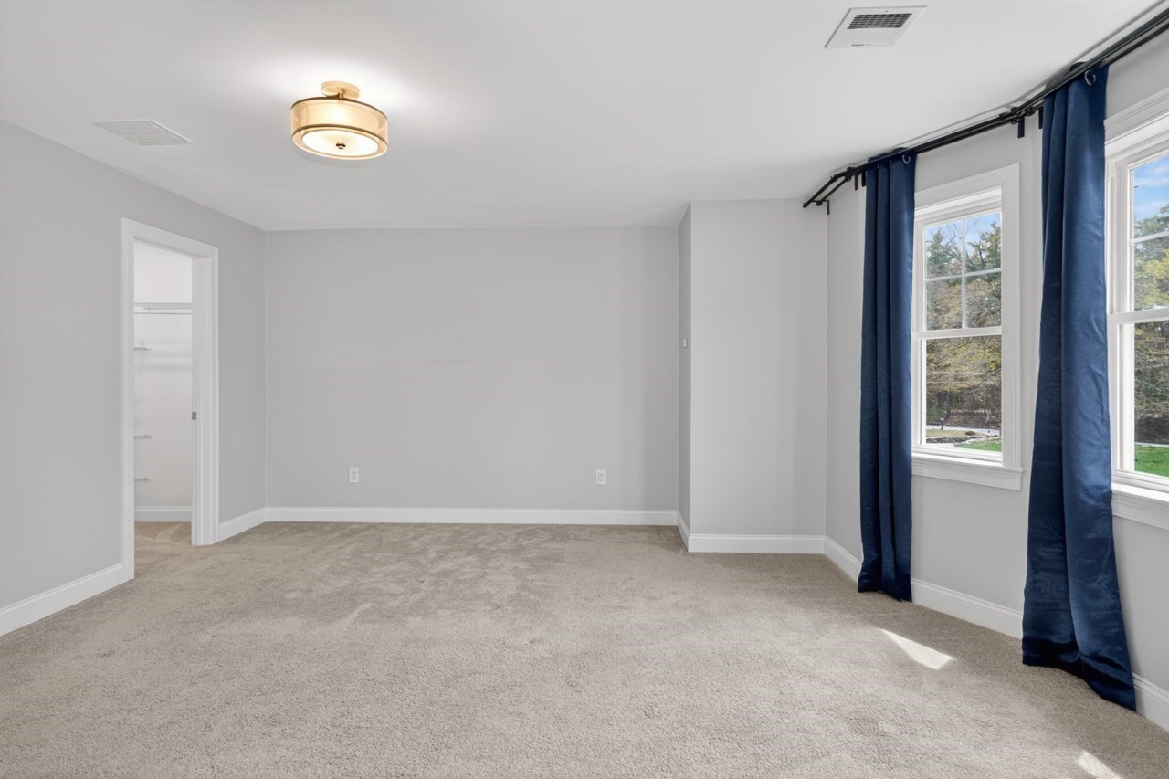 228 Norfolk St # 228 Property Photo 17