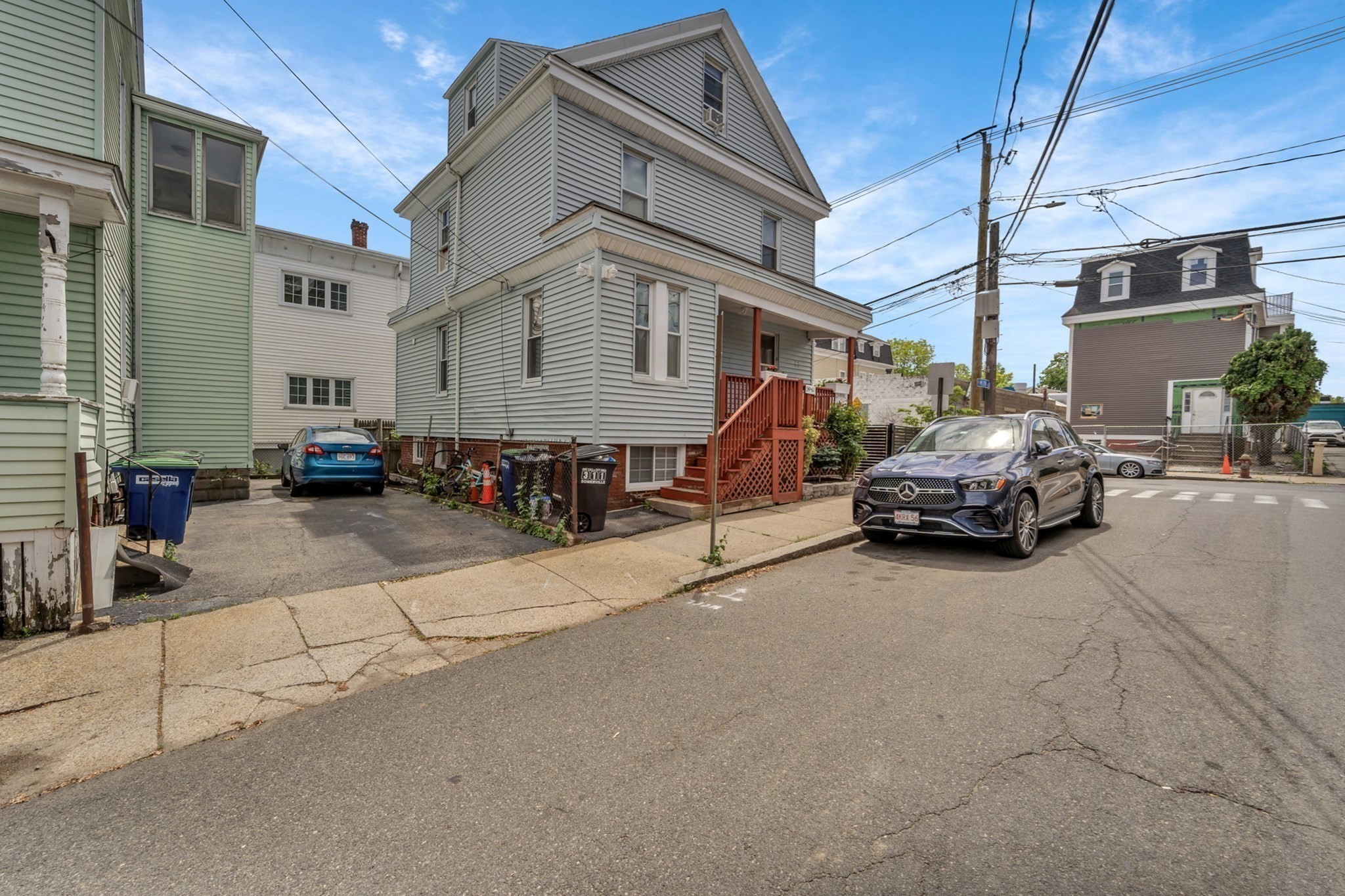 59 Bonair St Property Photo 1