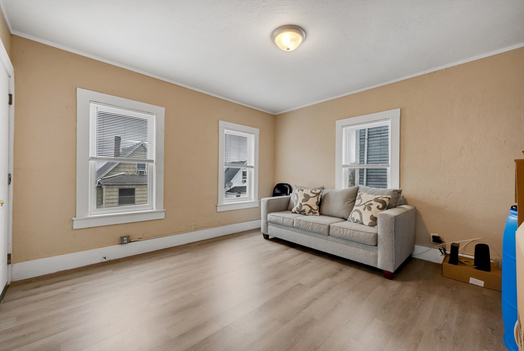 20 Mott St Property Photo 2