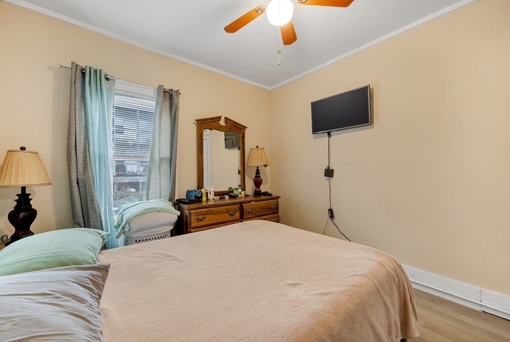 20 Mott St Property Photo 14