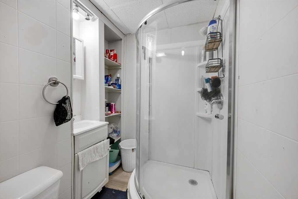 20 Mott St Property Photo 22