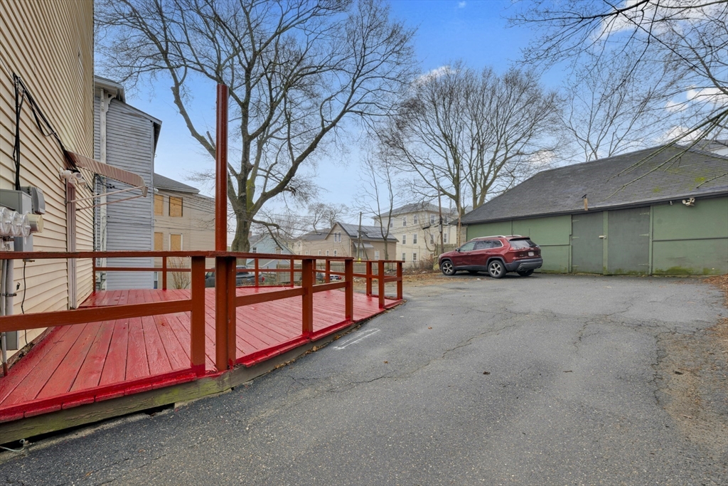20 Mott St Property Photo 26