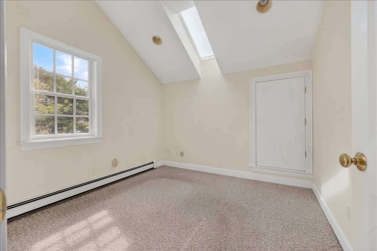 14 Whiting Lane # 14 Property Photo 35
