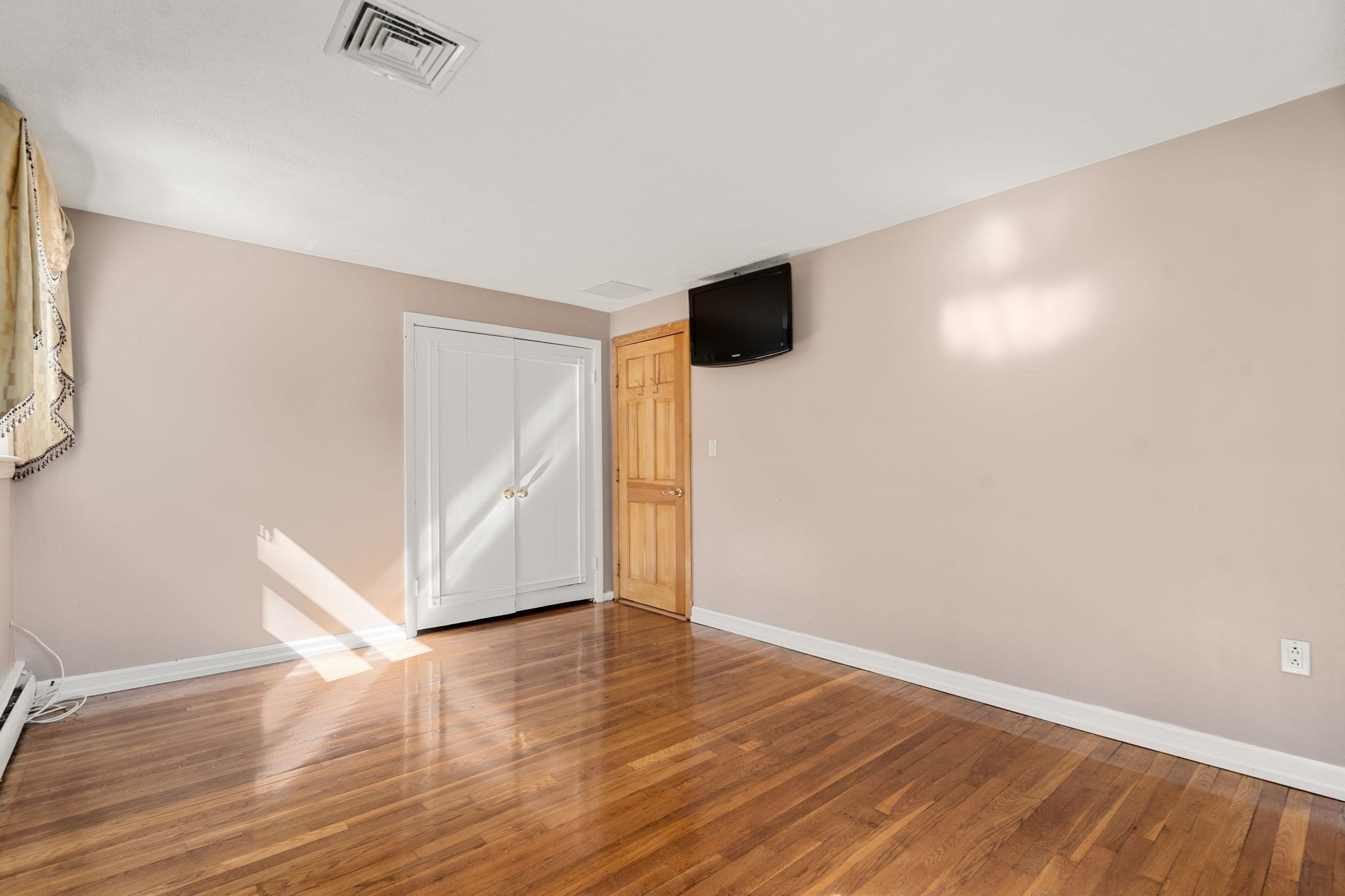 164 Lockland Ave Property Photo 14