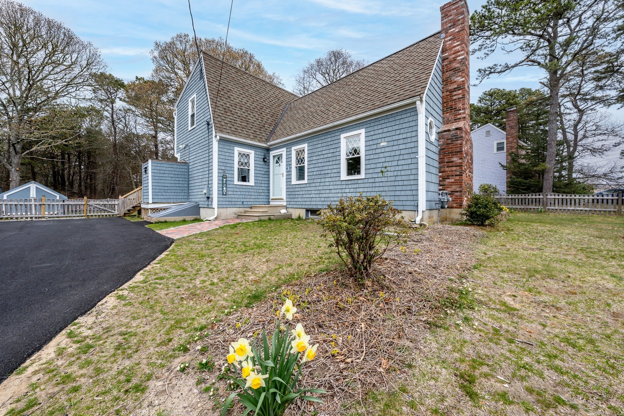 14 Daisy Ln Property Photo 1