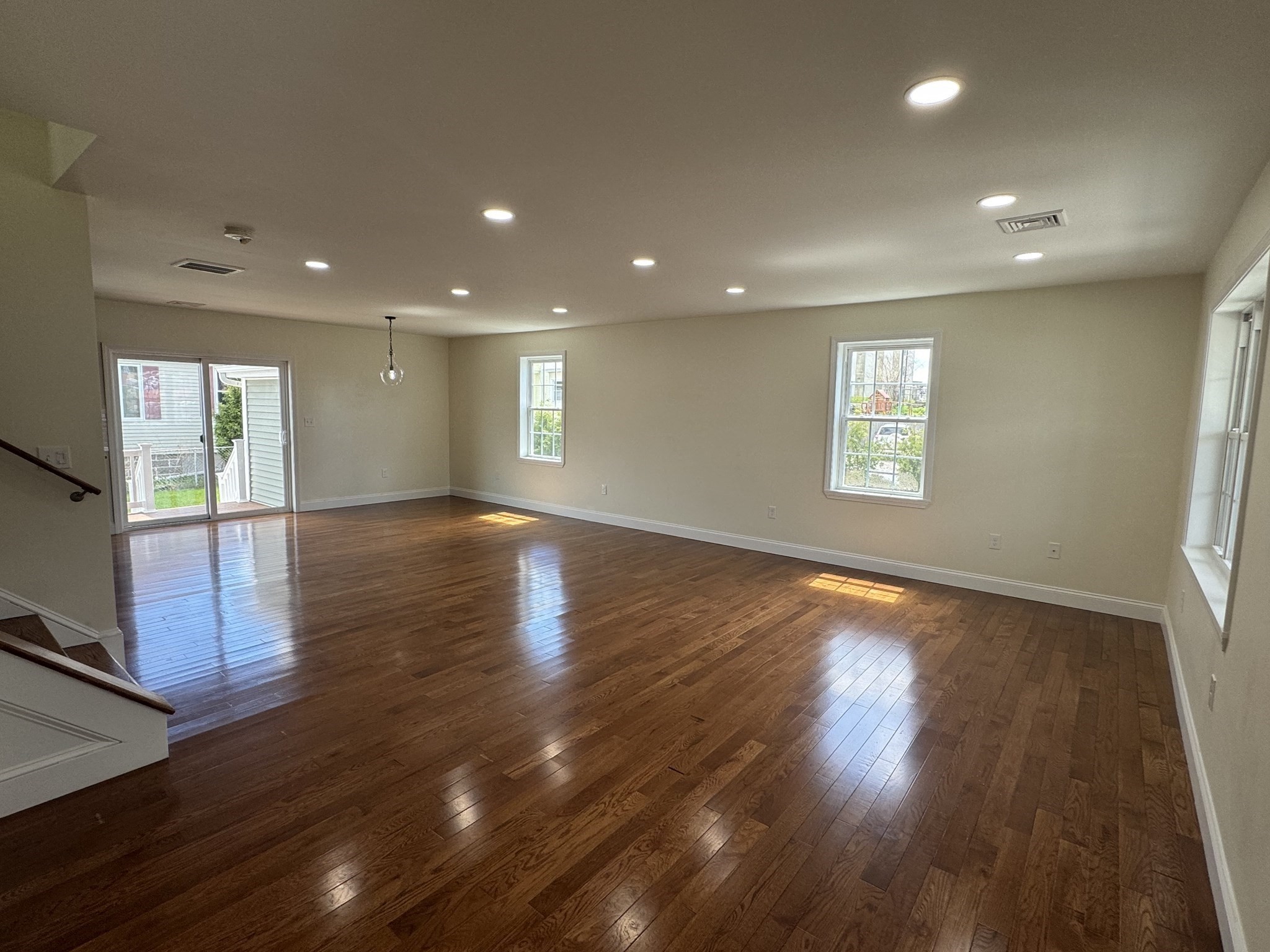 6 N Rocliffe St Property Photo 4