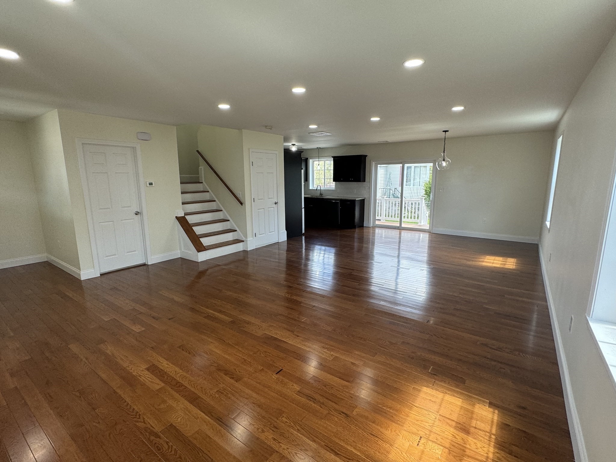 6 N Rocliffe St Property Photo 5