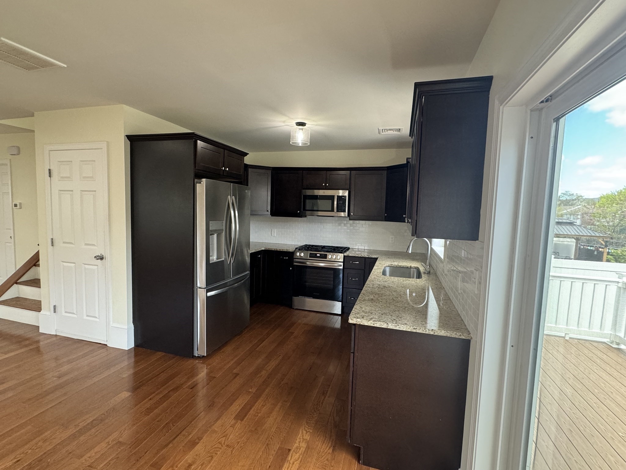 6 N Rocliffe St Property Photo 8