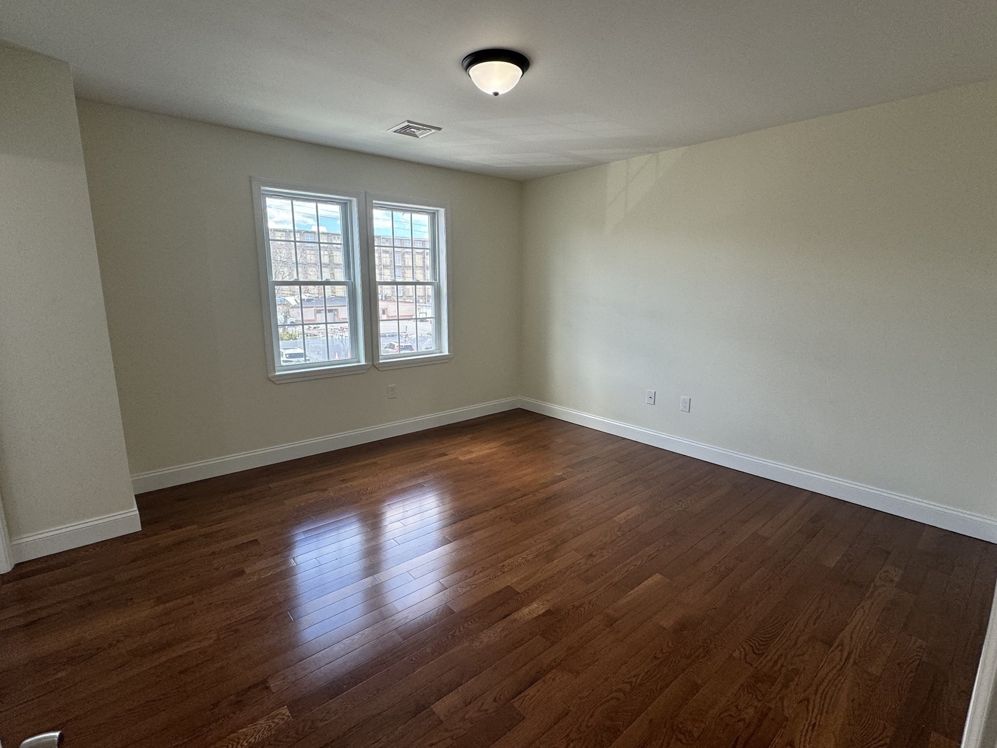 6 N Rocliffe St Property Photo 12