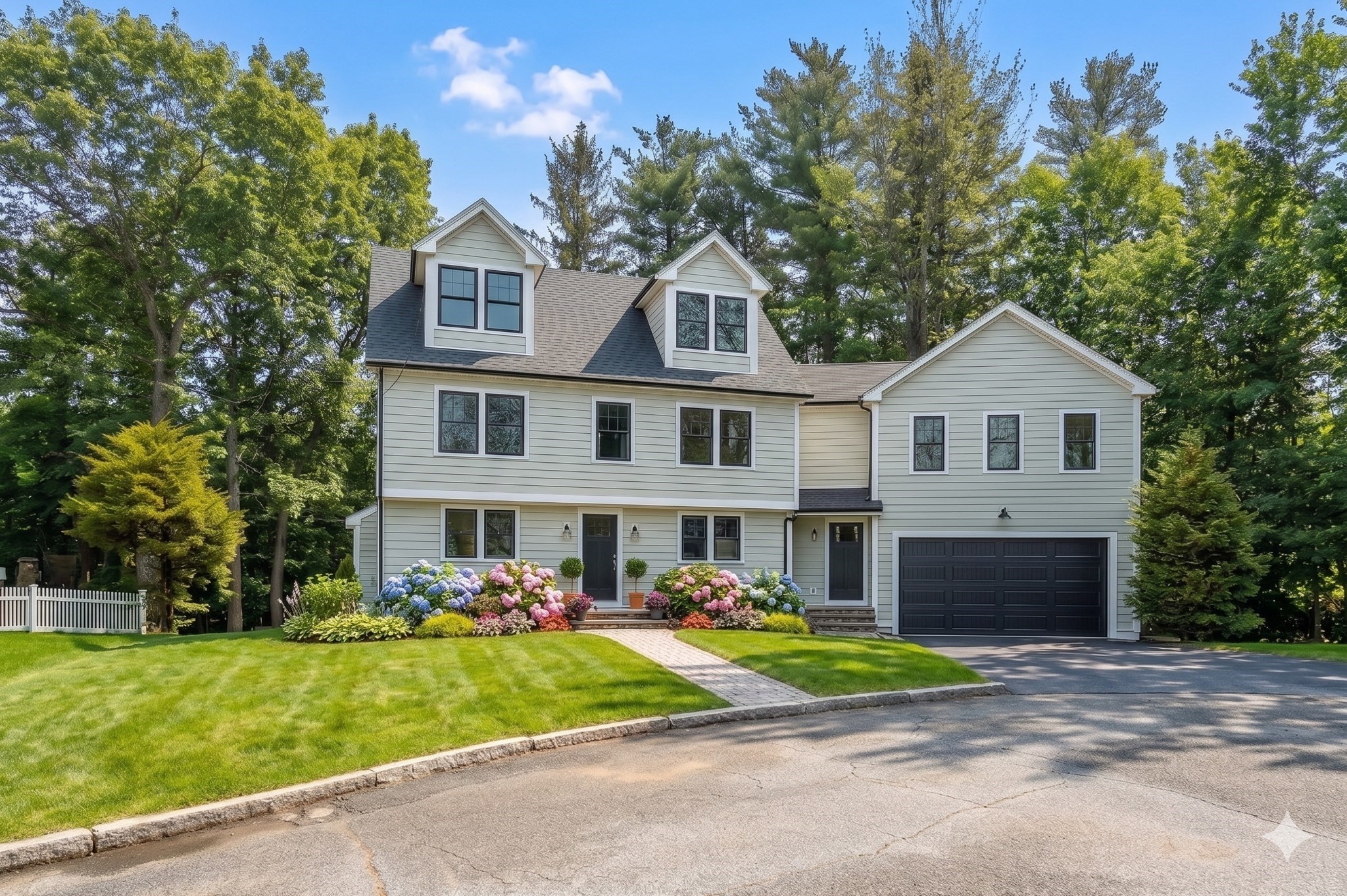 6 Ivy Circle Property Photo 1