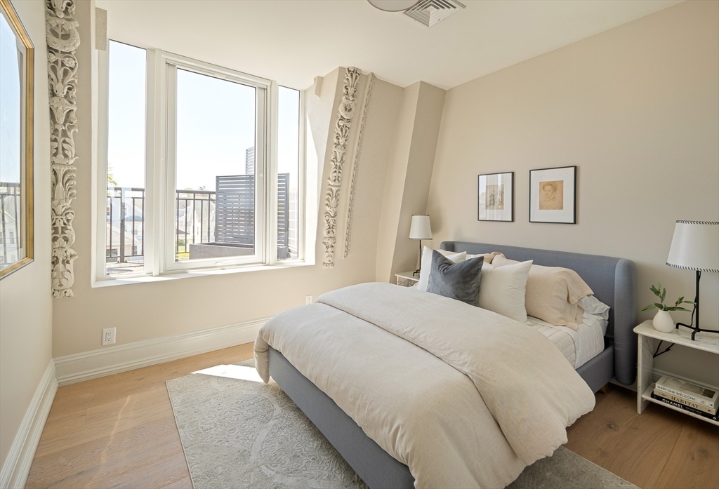 61 Hall Street # 18 Property Photo 8