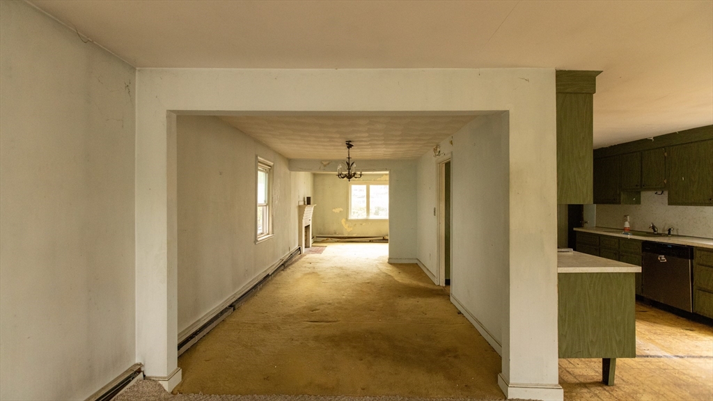 177 Perham St Property Photo 6