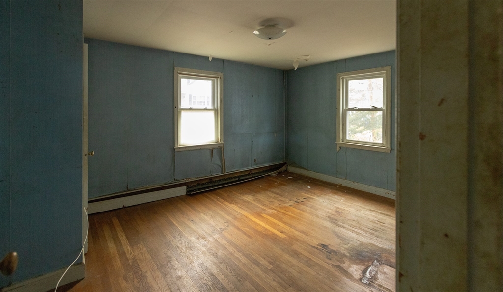 177 Perham St Property Photo 14