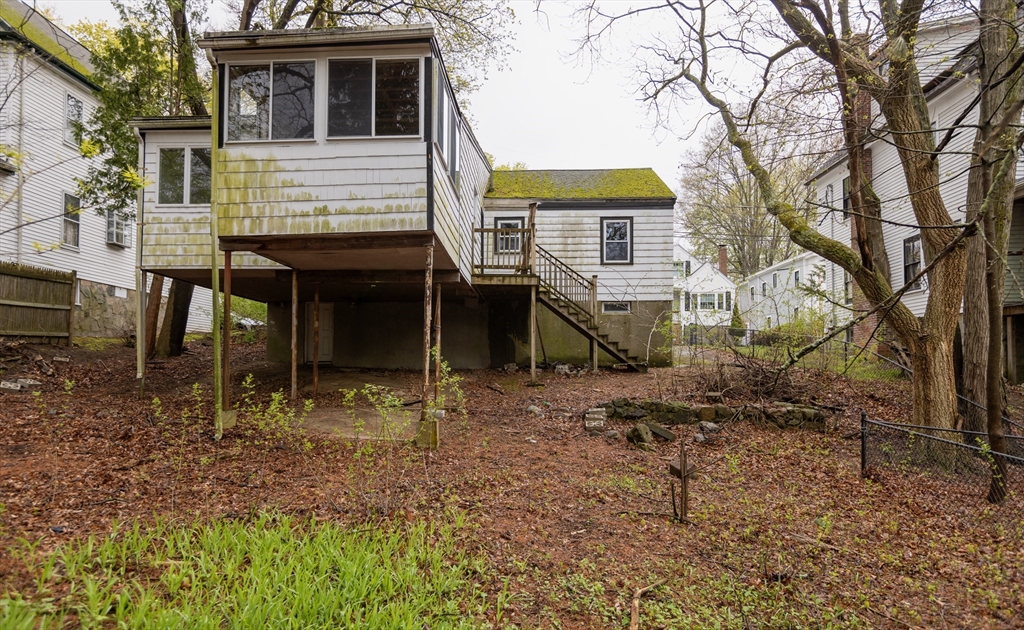 177 Perham St Property Photo 15