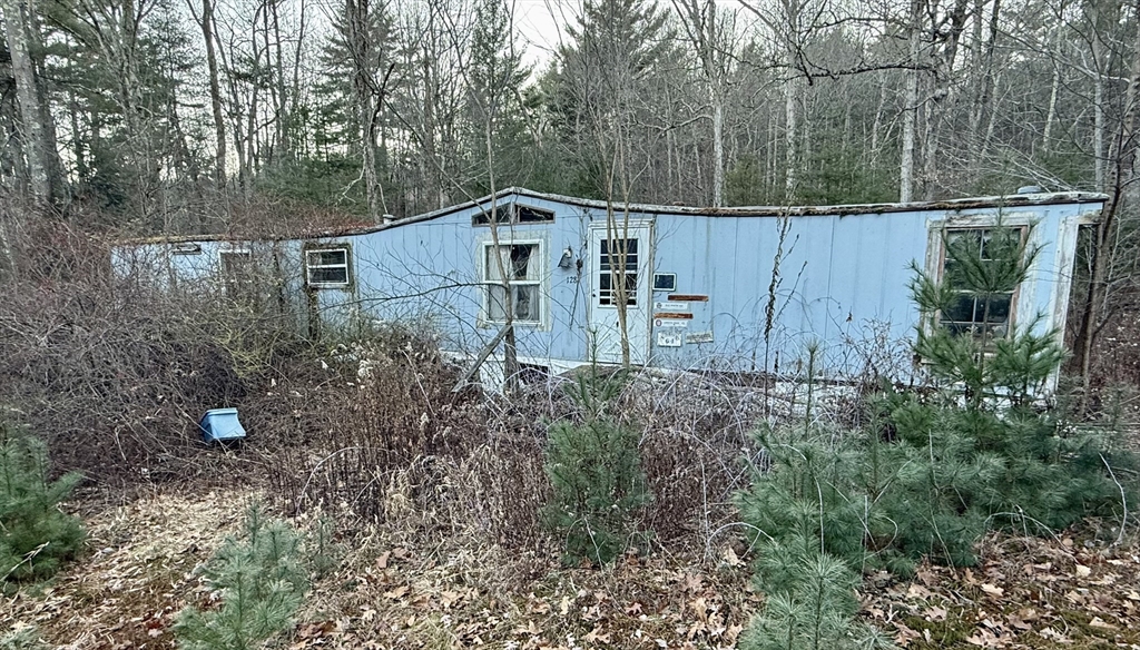 128 Holland Rd Property Photo 1