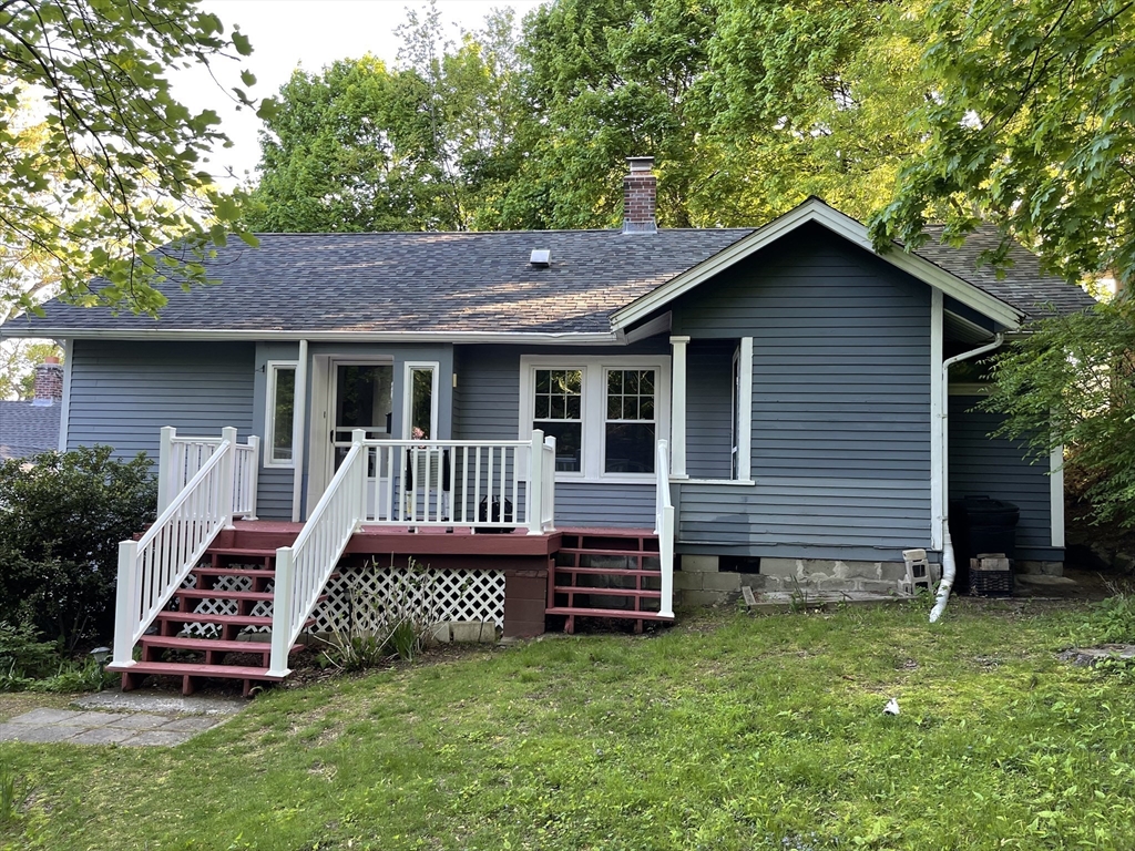 35 Iowa St Property Photo 1