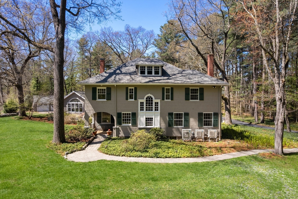 55 Glezen Ln Property Photo 1