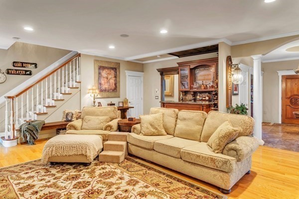 14 Lexington Circle Property Photo 13