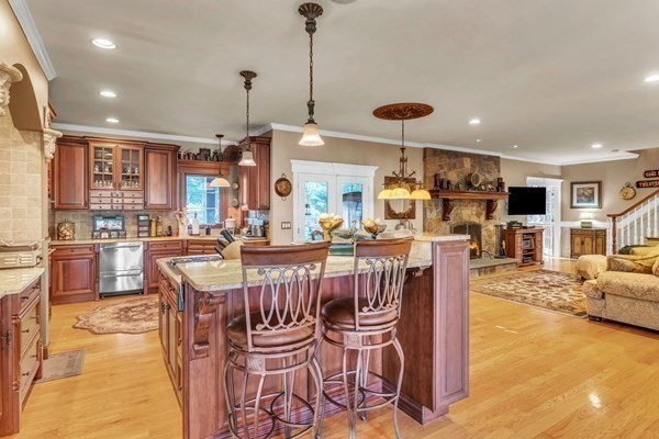 14 Lexington Circle Property Photo 16