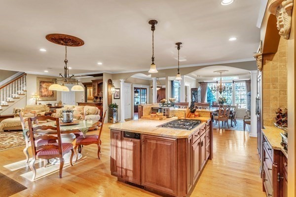 14 Lexington Circle Property Photo 17