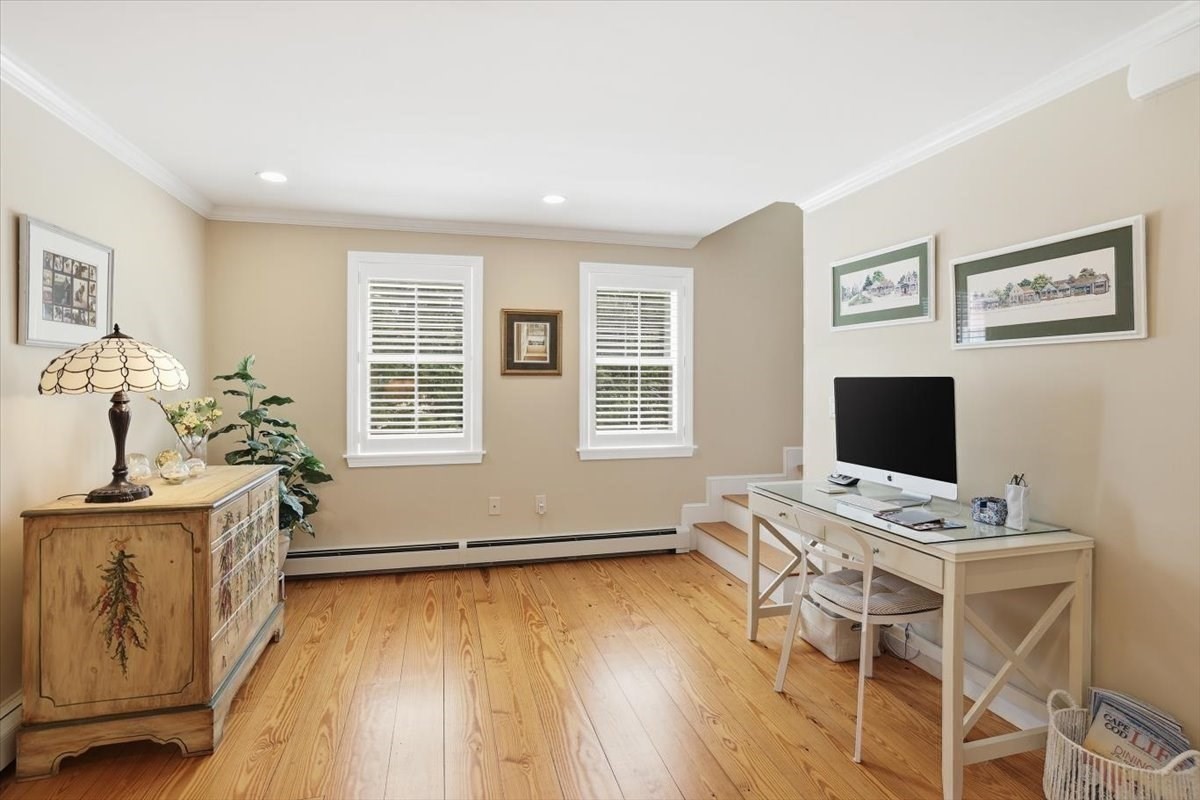 60 Harbor Hill Rd Property Photo 21
