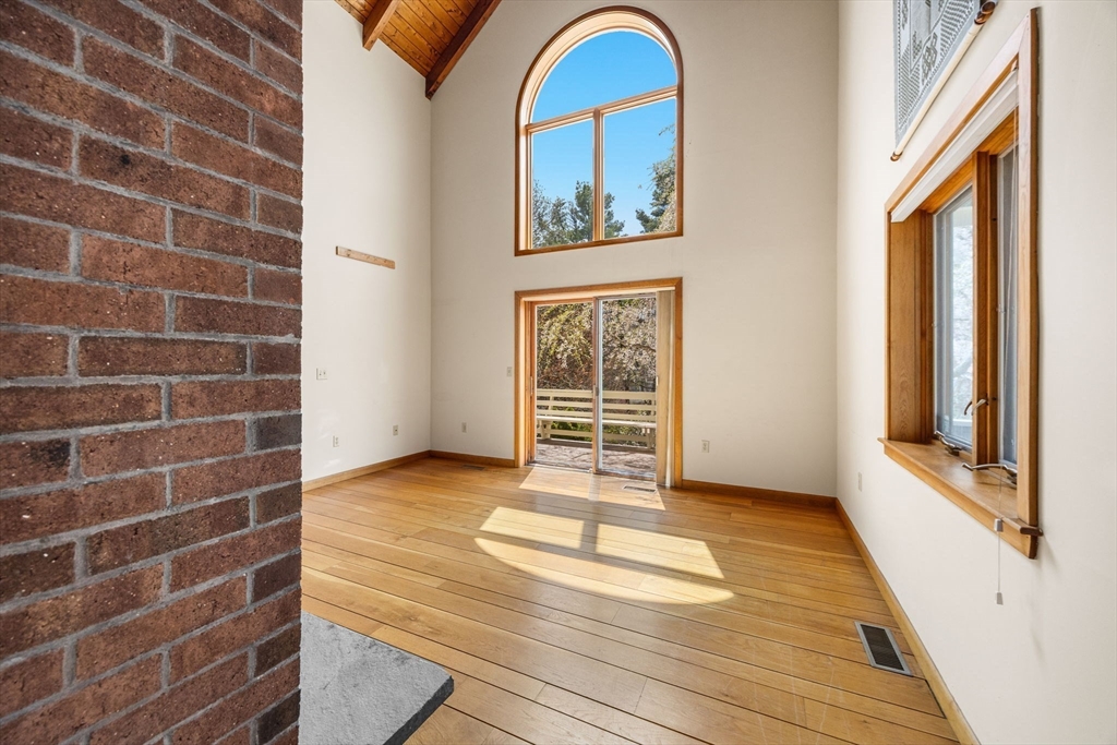 2 Hibbs Lane Property Photo 6