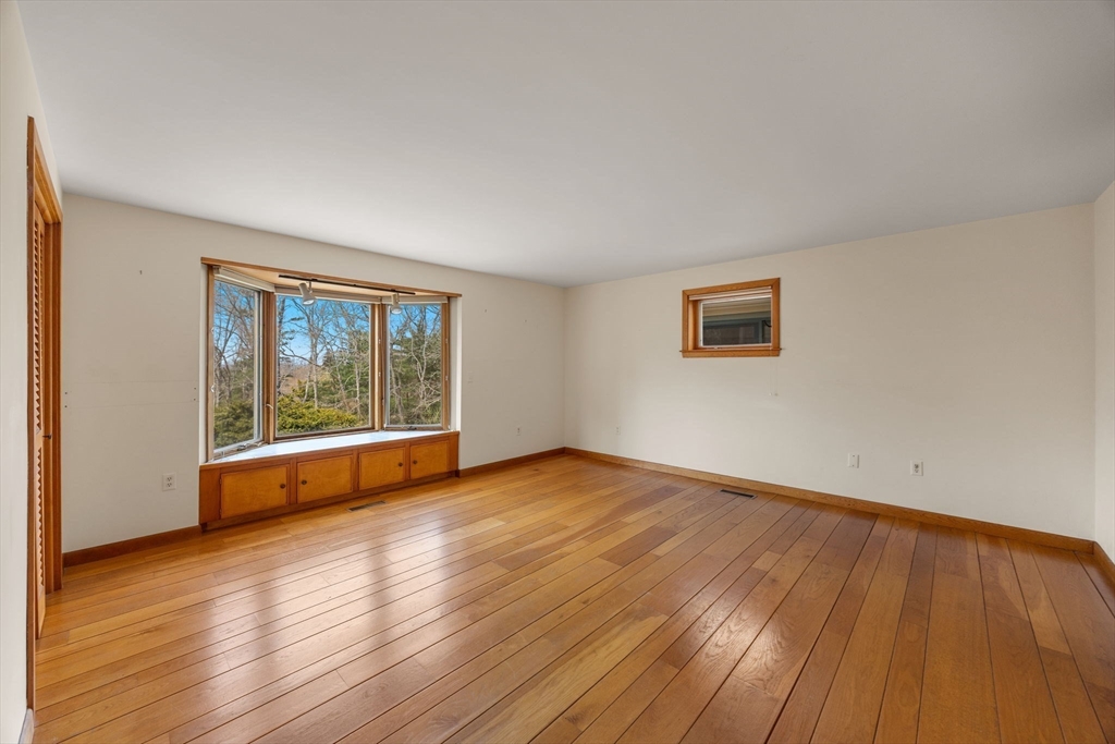 2 Hibbs Lane Property Photo 14